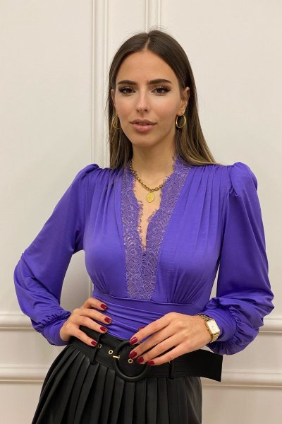 Yaka Dantelli Zıbınlı Bluz