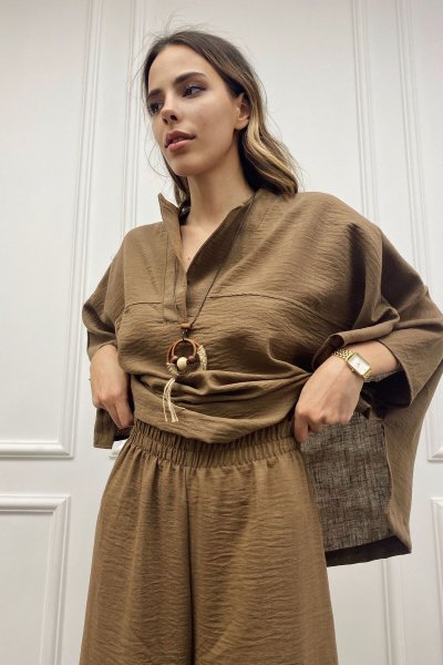 Kolye Detaylı Keten Takım