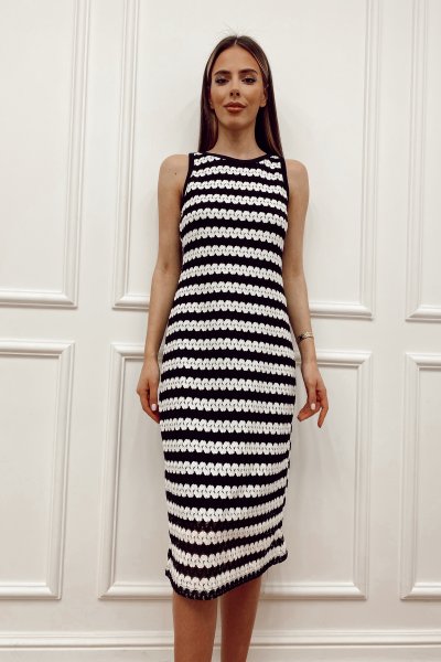 Halter Yaka Desenli Elbise