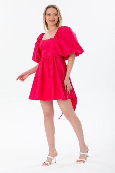 Beli Lastikli Sırttan Bağlamalı Balon Kol Elbise