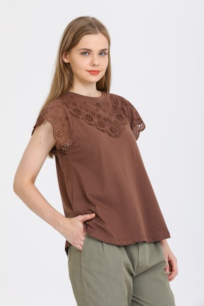 Güpür Detay Tişört