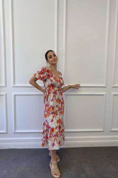 Çiçek Desenli Lastikli Elbise