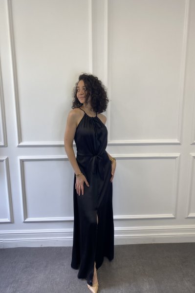 Sırt Dekolteli Bağcıklı Elbise