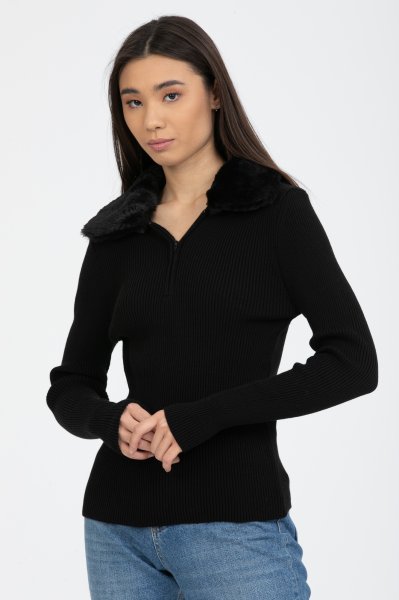 Yakası Kürklü Fermuarlı Kazak