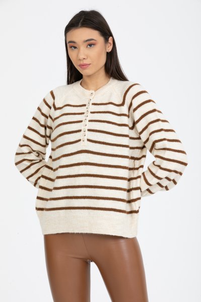 Yakası Düğme Detaylı Çizgili Kazak