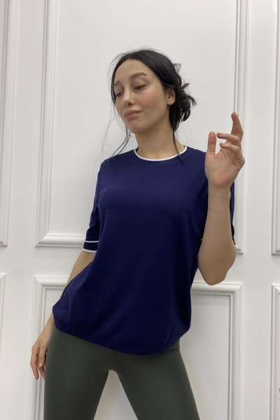 Yakası Biyeli Sırtı Damla Model Bluz