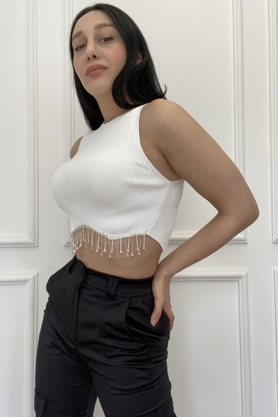 Kısa Eteği Taşı Atlet