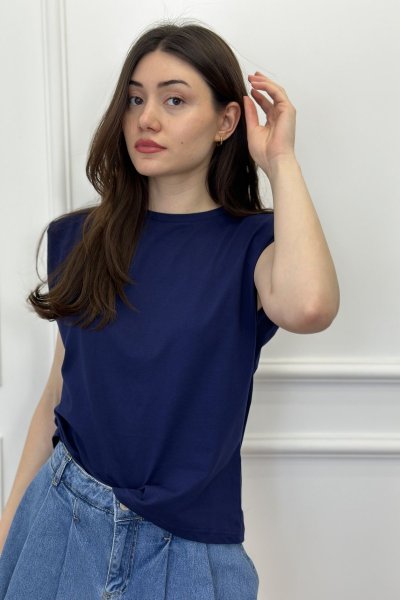 Vatkalı Kolsuz Kadın T-shirt