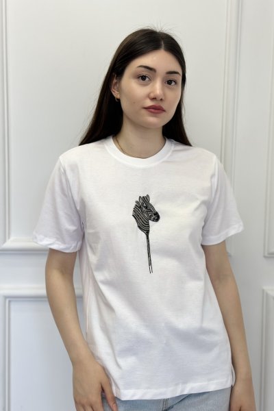 Zebra Boncuk İşlemeli Kadın Muadil Tişört