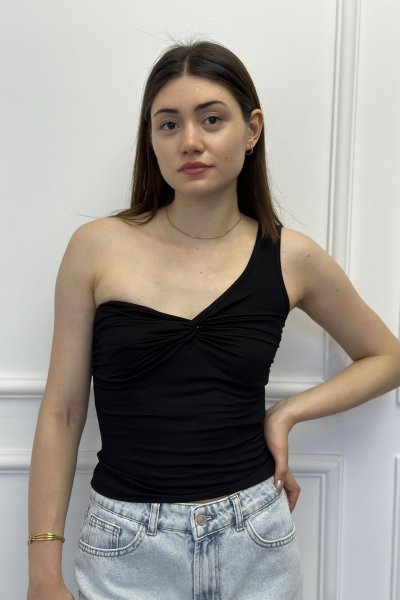 Kadın Asimetrik Kesim Askılı Top