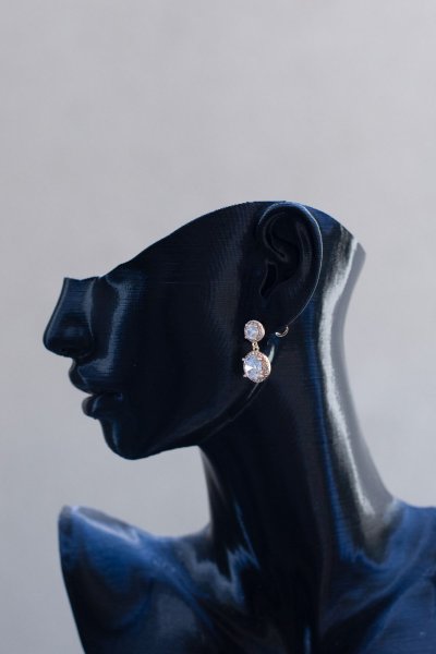 Baget Taşlı Sallantılı Küpe