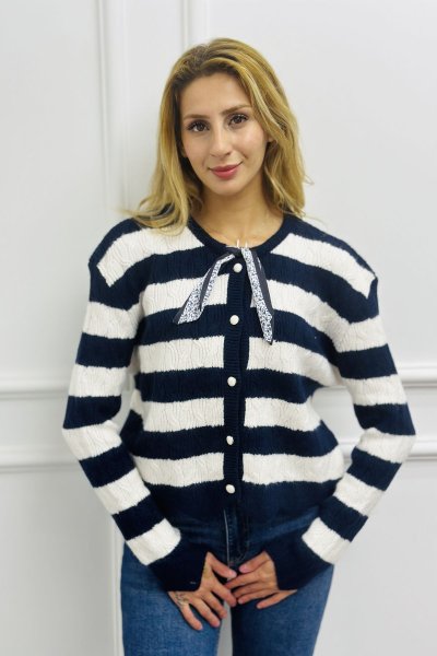 Fiyonklu Kadın Hırka