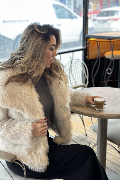 Kadın Muadil Agraflı Crop Kürk