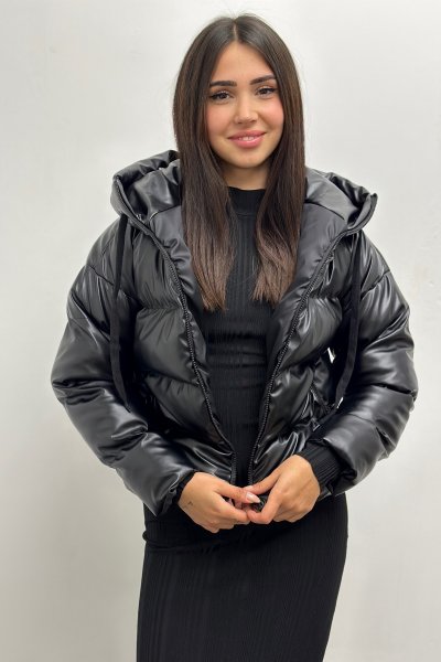 Kapşonlu Şişme Deri Kadın Mont