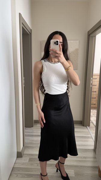 Kadın Beli Lastikli Saten Etek