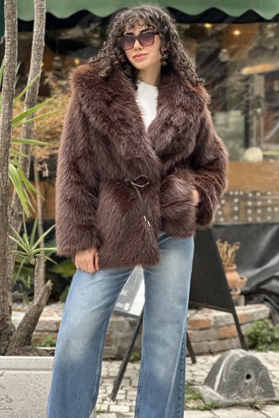 Kadın İnce Kemerli Agraflı Uzun Kürk