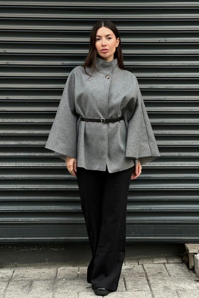 Kadın Üstten Düğmeli Belden Kemerli Panço