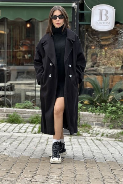 Kadın Düğmeli Oversize Düşük Omuz Yandan Cepli Kaşe Kaban