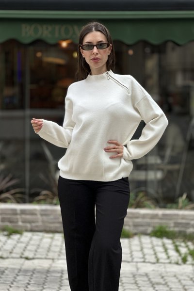 Kadın Korpsan Omuz Fermuarlı Yumoş Kazak