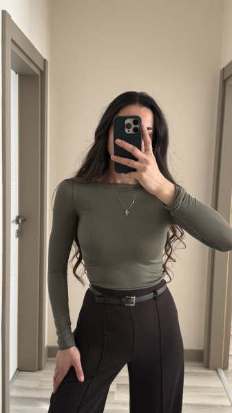 Kadın Kayık Yaka Modal Kaşmir Ultra Hafif Bluz