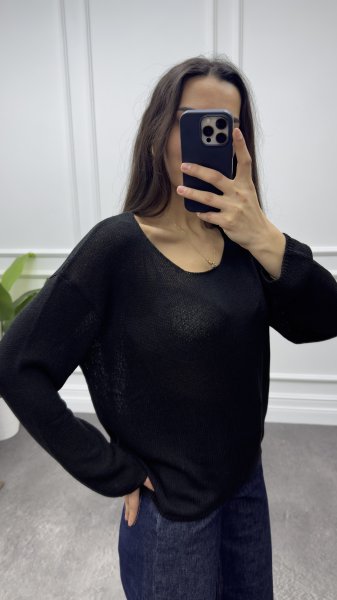 Kadın Oval Yaka Yumuşak Dokulu Triko Kazak