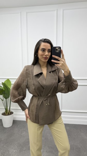 Kadın Omzu Vatkalı Bağlamalı Gömlek