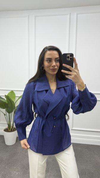 Kadın Omzu Vatkalı Bağlamalı Gömlek